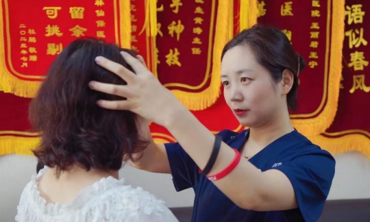 刘丽娜医生面诊实录 诗目美眼4.0如何打造自然双眼皮