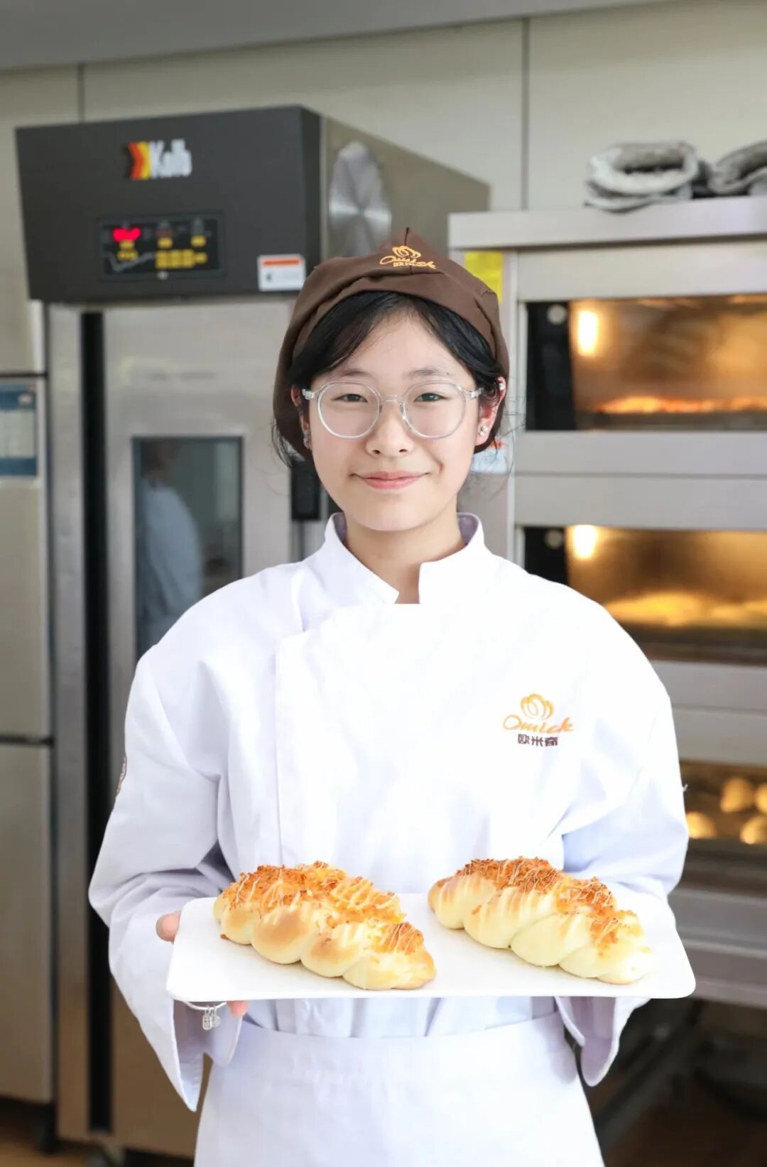 初高中毕业学技术|技能筑梦，匠心领航！成都欧米奇解锁就业新赛道